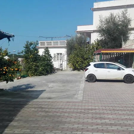 Teresa アパート *